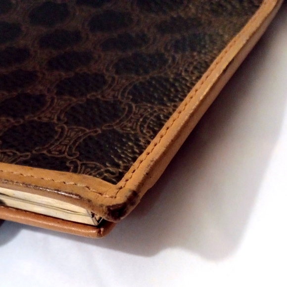 Celine Macadam Kisslock Compact Vintage Wallet GUC - Picture 15 of 16